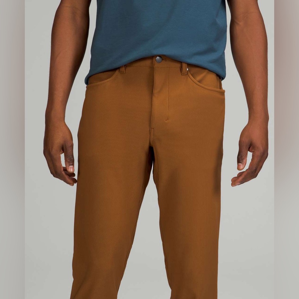 Men’s Lululemon Athletica size 31 ribbed faux corduroy ABC dress / casual pants